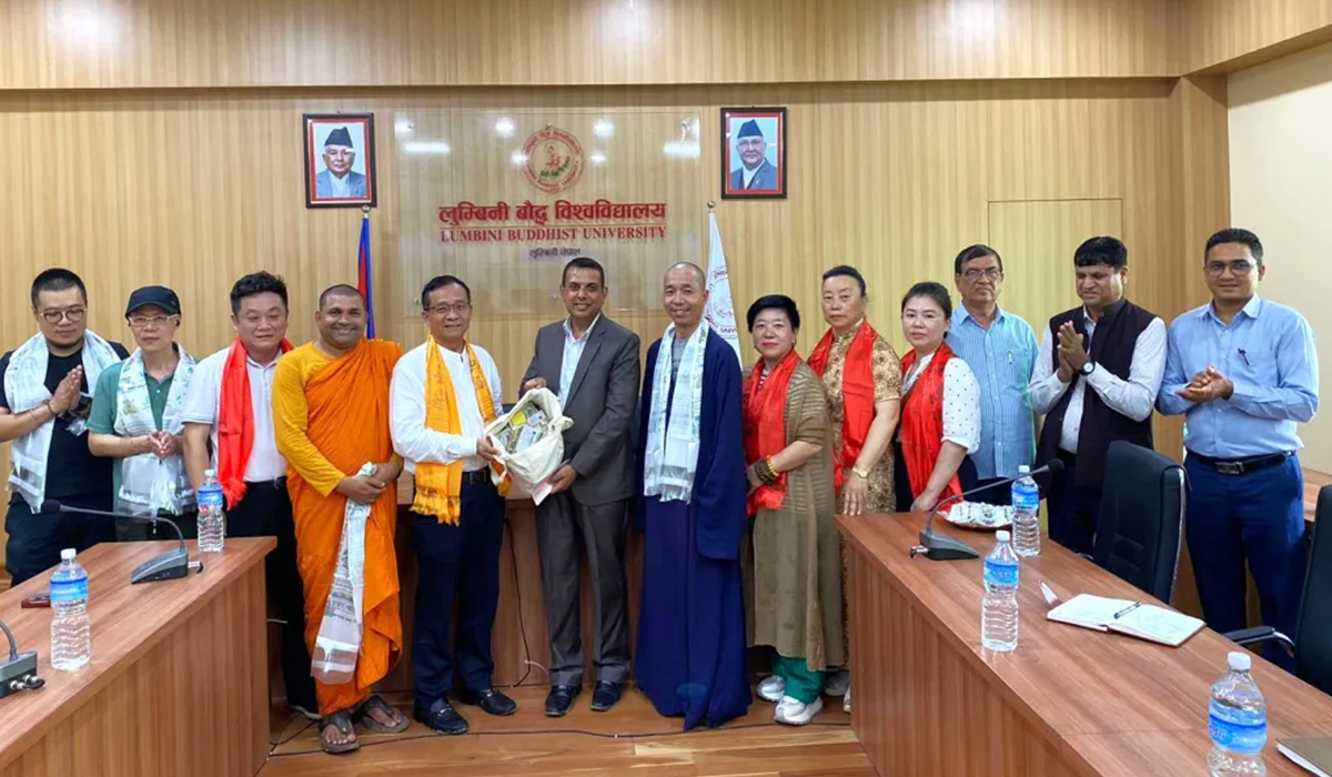 बौद्ध विश्वविद्यालयलाई छात्रवृत्तिका लागि ४० लाख दान